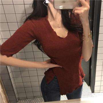 冷评丨嘲讽顾客“没钱别穷逛”，把“三六九等”挂嘴上其实已违法